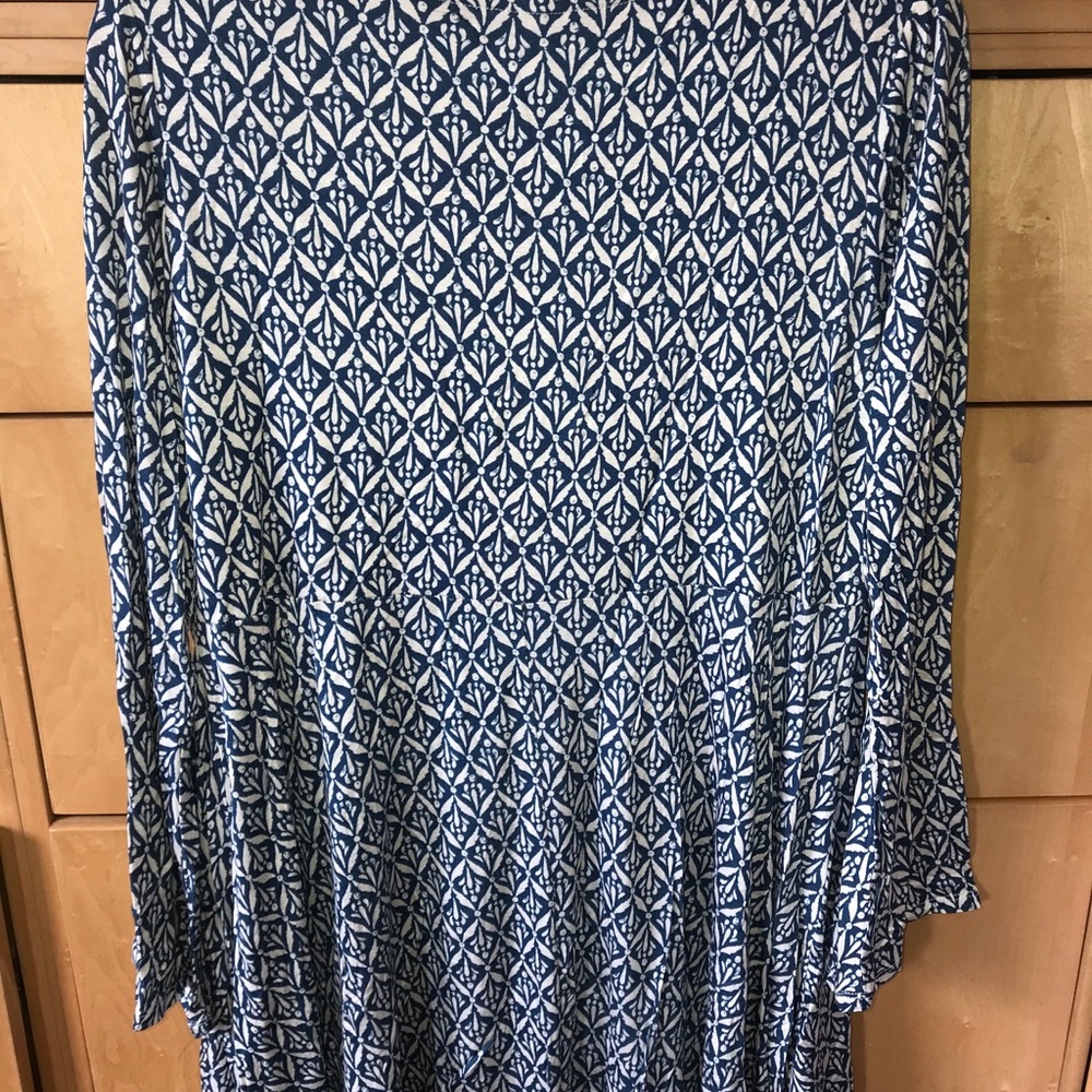 Dress - Picture 3 of 6